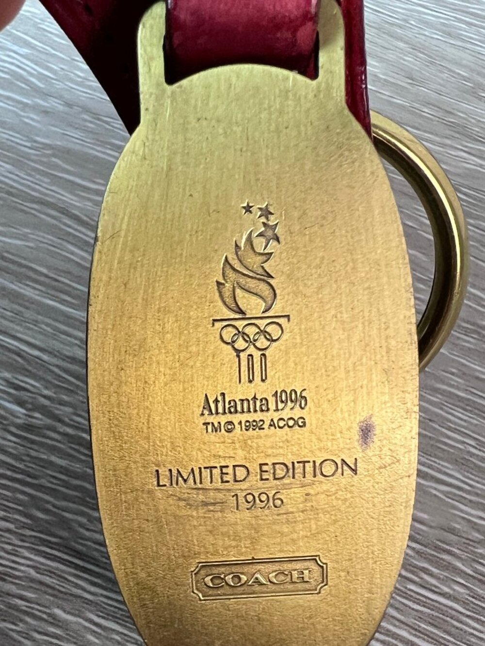 1996 Limited Edition rare Coach keychain 1924 Paris Olympics medallion - Picture 3 of 3